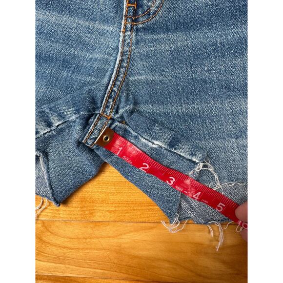 Vintage Brittania Jean Shorts Cutoffs, Medium Wash, Waist 26", 80s 90s Denim - Picture 9 of 9